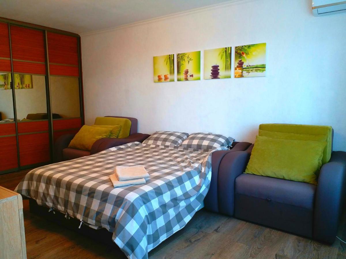Kozzy Apartment In Kiev City Center Lu7 מראה חיצוני תמונה
