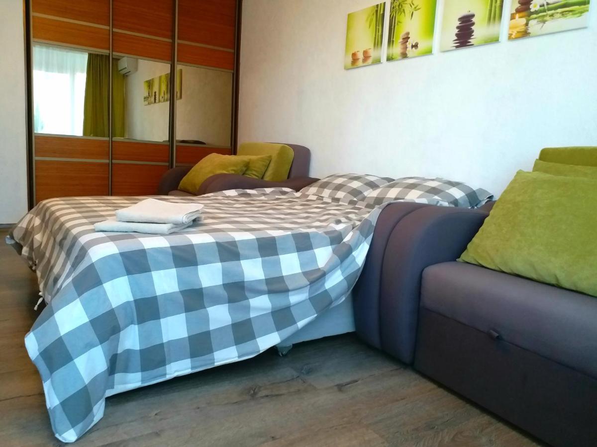 Kozzy Apartment In Kiev City Center Lu7 מראה חיצוני תמונה