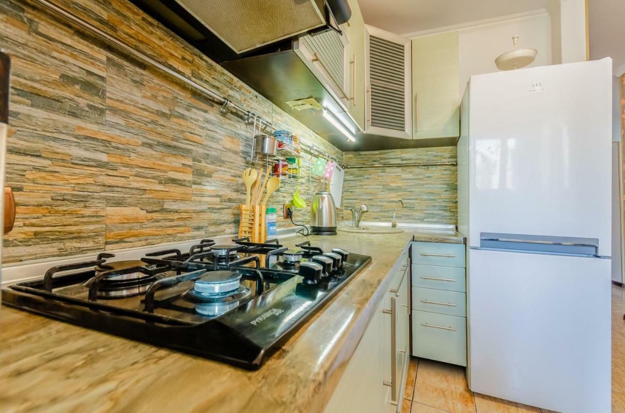 Kozzy Apartment In Kiev City Center Lu7 מראה חיצוני תמונה
