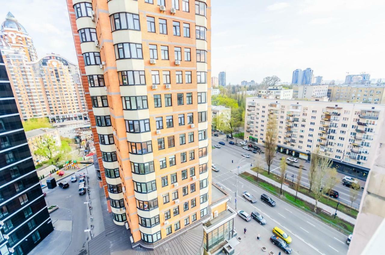 Kozzy Apartment In Kiev City Center Lu7 מראה חיצוני תמונה